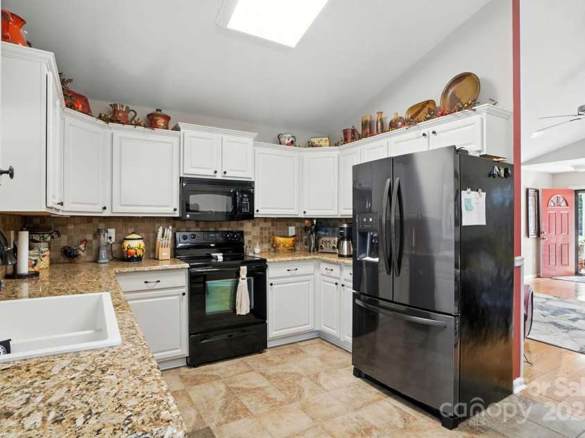 402 Walnut Street, China Grove, NC 28023.  MLS# CAR4273181, YatesRealty ID 33491. 