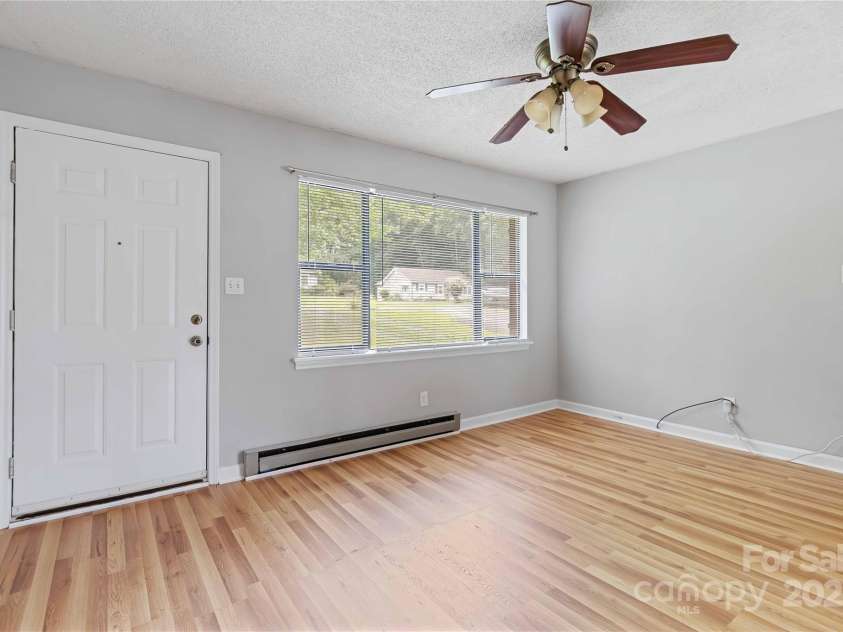 8428 Clear Meadow Lane, Charlotte, NC 28227.  MLS# CAR4290678, YatesRealty ID 33492. 