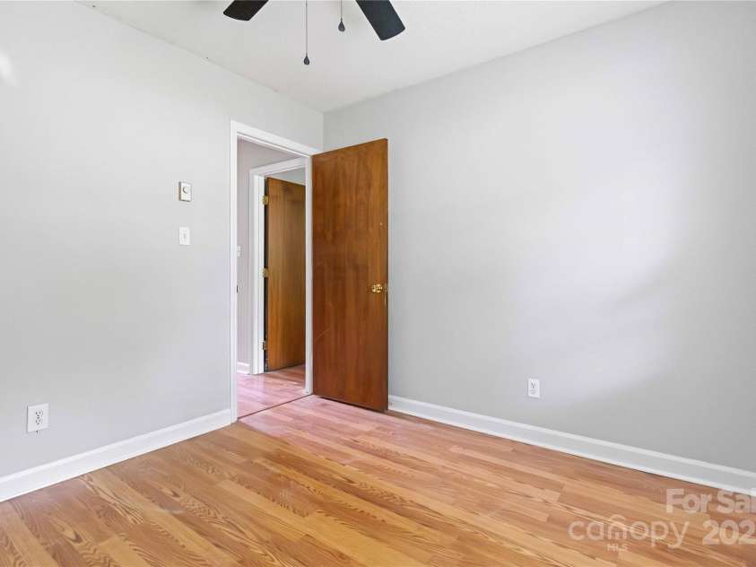 8428 Clear Meadow Lane, Charlotte, NC 28227.  MLS# CAR4290678, YatesRealty ID 33492. 