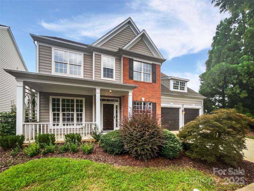 18414 Victoria Bay Drive, Cornelius, NC 28031.  MLS# CAR4260645, YatesRealty ID 33493. 