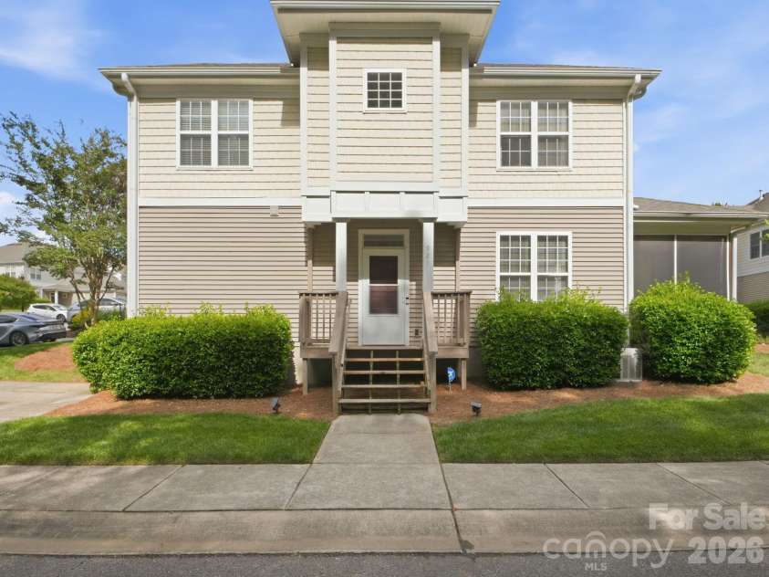 921 Ashworth Drive, Gastonia, NC 28054.  MLS# CAR4380678, YatesRealty ID 33493. 