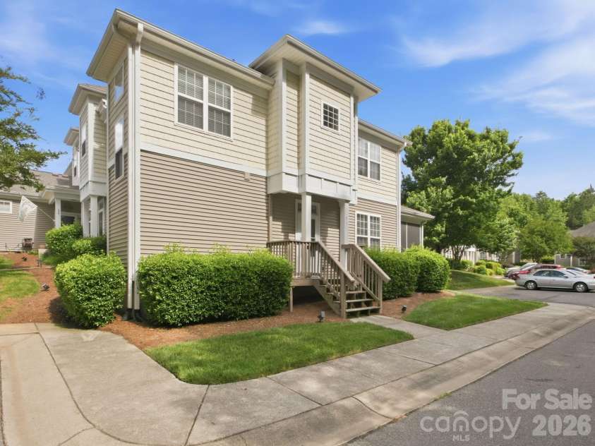 921 Ashworth Drive, Gastonia, NC 28054.  MLS# CAR4380678, YatesRealty ID 33493. 