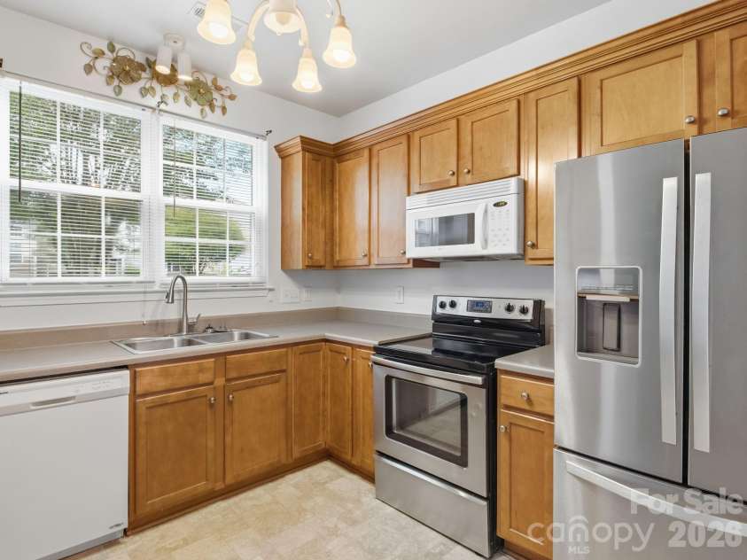 921 Ashworth Drive, Gastonia, NC 28054.  MLS# CAR4380678, YatesRealty ID 33493. 