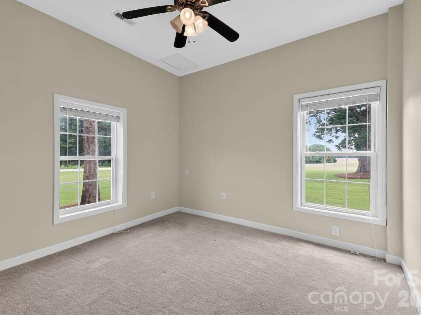 450 Bull Swamp Road, St. Matthews, SC 29135.  MLS# CAR4390532, YatesRealty ID 33494. 
