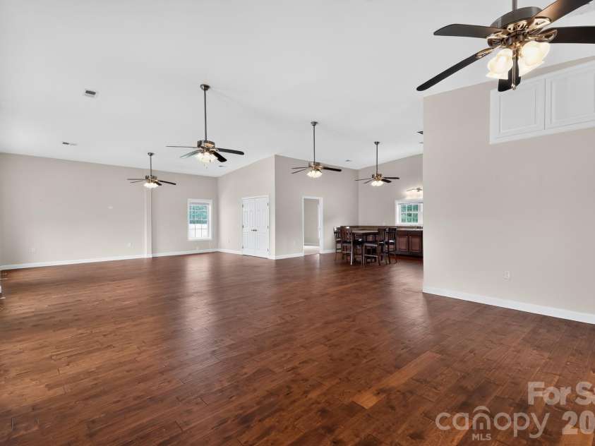 450 Bull Swamp Road, St. Matthews, SC 29135.  MLS# CAR4390532, YatesRealty ID 33494. 
