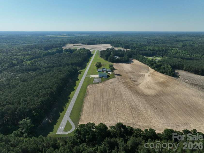 450 Bull Swamp Road, St. Matthews, SC 29135.  MLS# CAR4390532, YatesRealty ID 33494. 