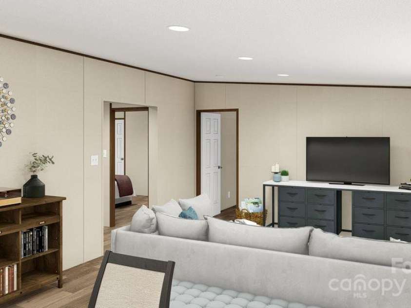 548 Highway 1 Highway, Cheraw, SC 29520.  MLS# CAR4267217, YatesRealty ID 33494. 