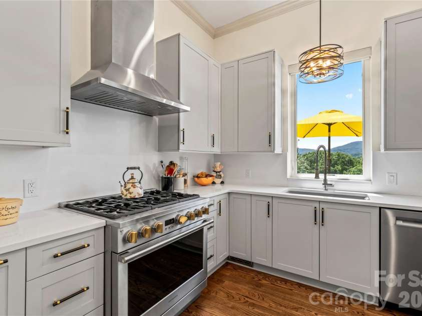 48 and 56 Chimney Crest Drive, Asheville, NC 28806.  MLS# CAR4390178, YatesRealty ID 33495. 