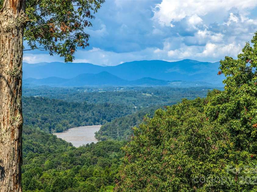 82 Running Ridge Road, Asheville, NC 28804.  MLS# CAR4294113, YatesRealty ID 33495. View the French Broad River for morning coffee and evening sunsets