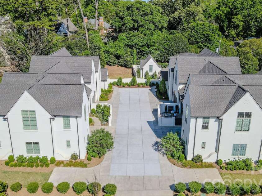 1355 Kings Drive, Charlotte, NC 28207.  MLS# CAR4391517, YatesRealty ID 33496. 