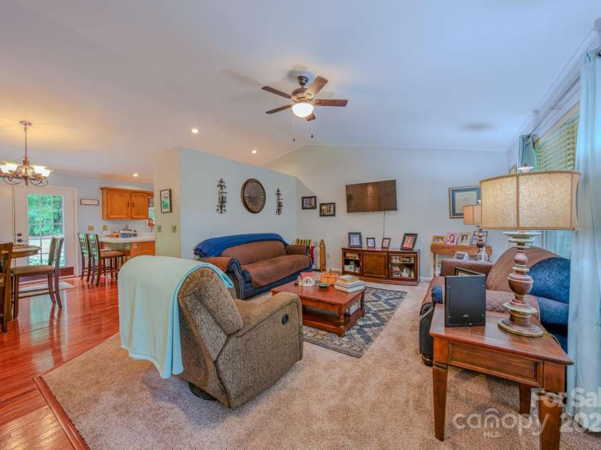 345 Sycamore Ridge Drive, Mars Hill, NC 28754.  MLS# CAR4288086, YatesRealty ID 33497. 