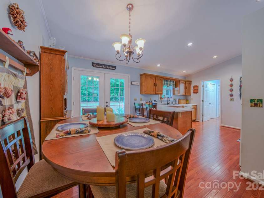 345 Sycamore Ridge Drive, Mars Hill, NC 28754.  MLS# CAR4288086, YatesRealty ID 33497. 