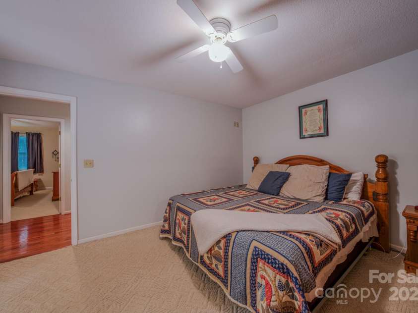 345 Sycamore Ridge Drive, Mars Hill, NC 28754.  MLS# CAR4288086, YatesRealty ID 33497. 