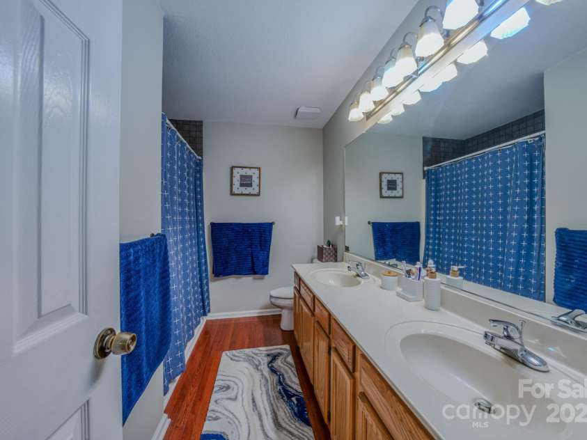 345 Sycamore Ridge Drive, Mars Hill, NC 28754.  MLS# CAR4288086, YatesRealty ID 33497. 