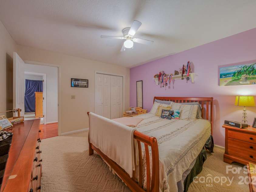 345 Sycamore Ridge Drive, Mars Hill, NC 28754.  MLS# CAR4288086, YatesRealty ID 33497. 