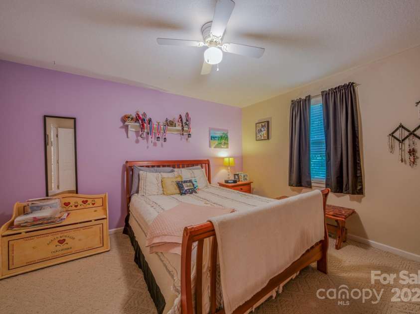 345 Sycamore Ridge Drive, Mars Hill, NC 28754.  MLS# CAR4288086, YatesRealty ID 33497. 