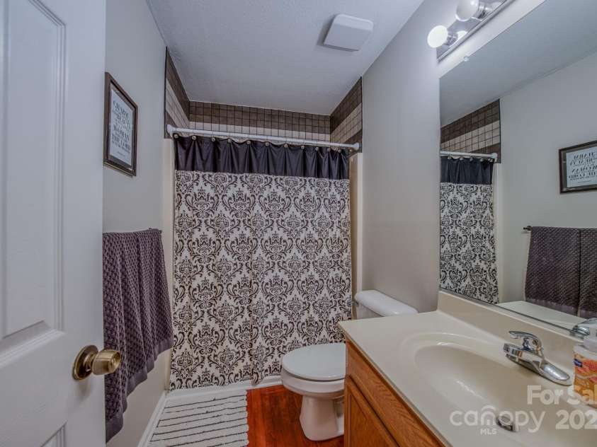 345 Sycamore Ridge Drive, Mars Hill, NC 28754.  MLS# CAR4288086, YatesRealty ID 33497. 