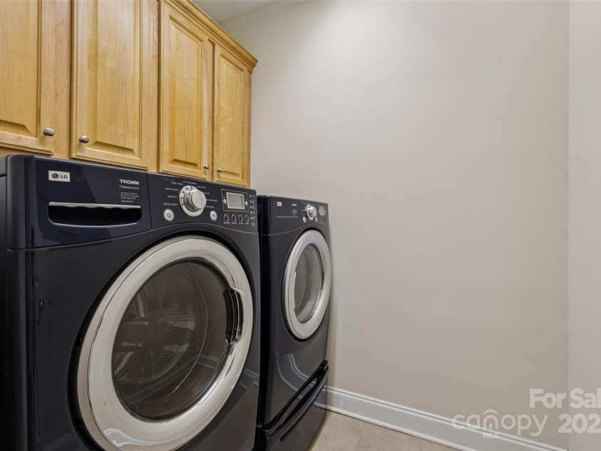 2055 Sunswept Lane, York, SC 29745.  MLS# CAR4276361, YatesRealty ID 33498. 1st Floor Laundry