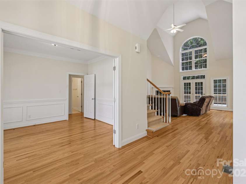 2055 Sunswept Lane, York, SC 29745.  MLS# CAR4276361, YatesRealty ID 33498. Foyer