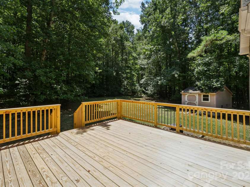 2055 Sunswept Lane, York, SC 29745.  MLS# CAR4276361, YatesRealty ID 33498. New Deck
