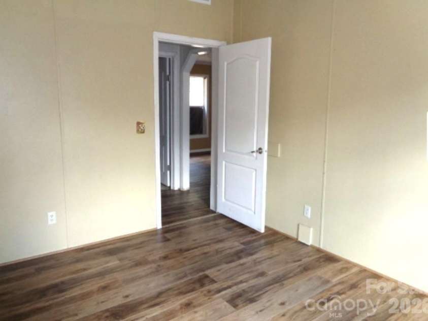 47 Integrity Mountain Road, Otto, NC 28763.  MLS# CAR4393310, YatesRealty ID 33498. 