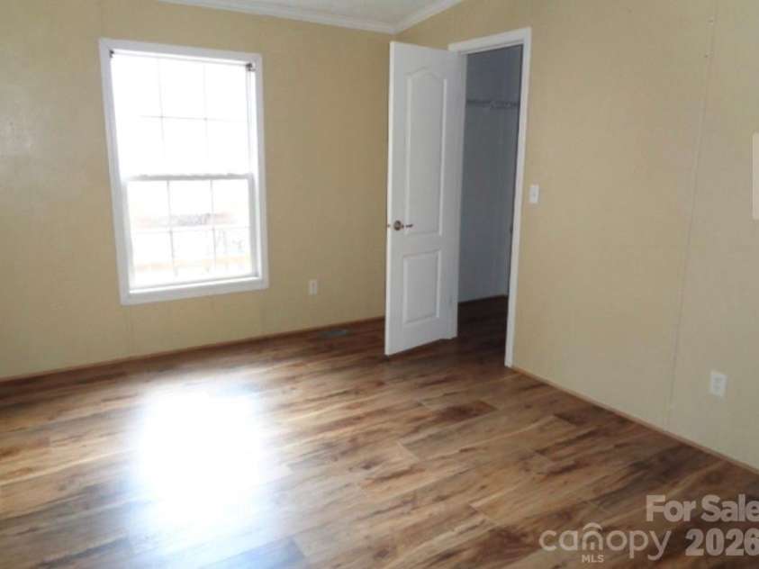 47 Integrity Mountain Road, Otto, NC 28763.  MLS# CAR4393310, YatesRealty ID 33498. 