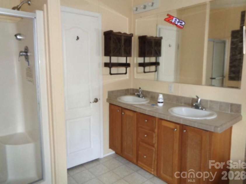 47 Integrity Mountain Road, Otto, NC 28763.  MLS# CAR4393310, YatesRealty ID 33498. 