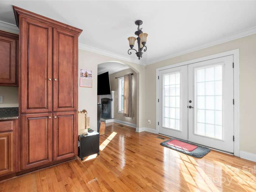 1350 Kensington Circle, Newton, NC 28658.  MLS# CAR4207985, YatesRealty ID 335. Dining area and kitchen