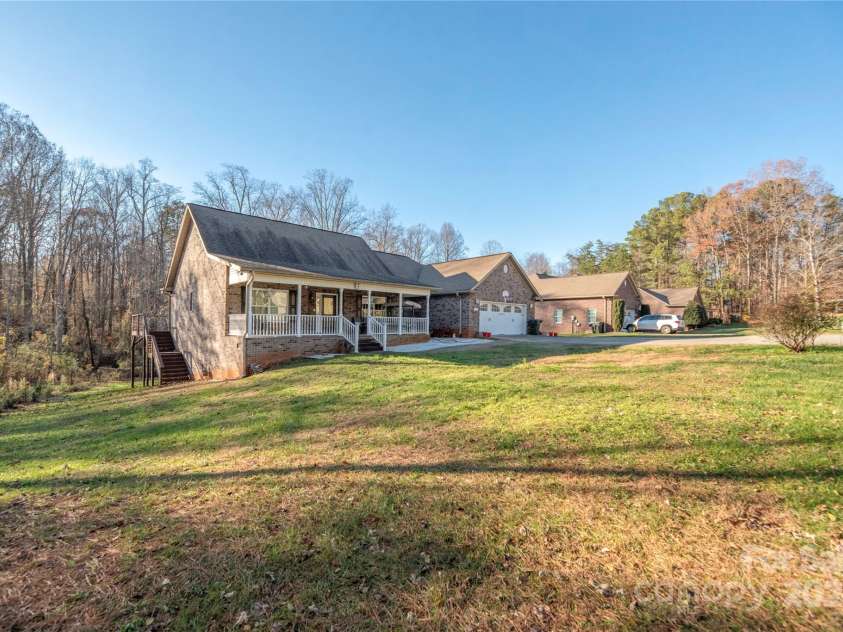 1350 Kensington Circle, Newton, NC 28658.  MLS# CAR4207985, YatesRealty ID 335. Front and side of home