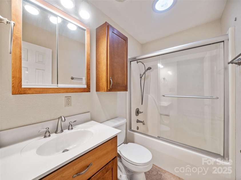 158 Dover Lane, Spruce Pine, NC 28777.  MLS# CAR4305142, YatesRealty ID 335. 