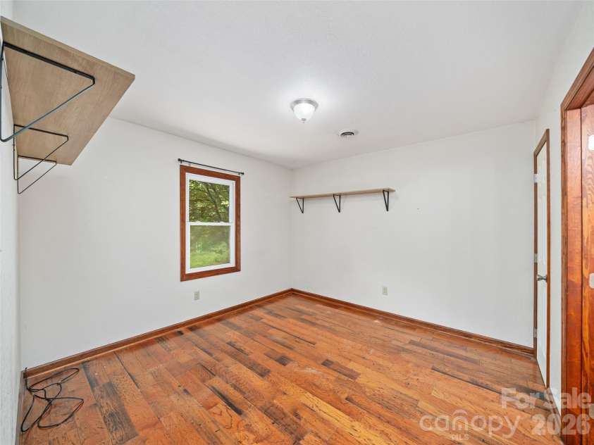 158 Dover Lane, Spruce Pine, NC 28777.  MLS# CAR4305142, YatesRealty ID 335. 