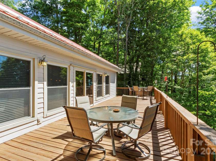 894 Mckinney Gap Drive, Mars Hill, NC 28754.  MLS# CAR4289734, YatesRealty ID 335. 