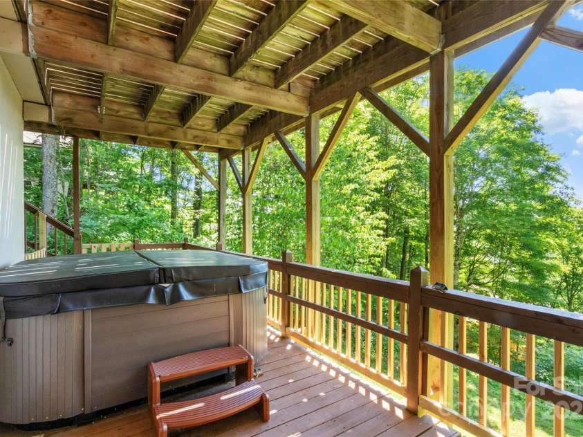 894 Mckinney Gap Drive, Mars Hill, NC 28754.  MLS# CAR4289734, YatesRealty ID 335. 