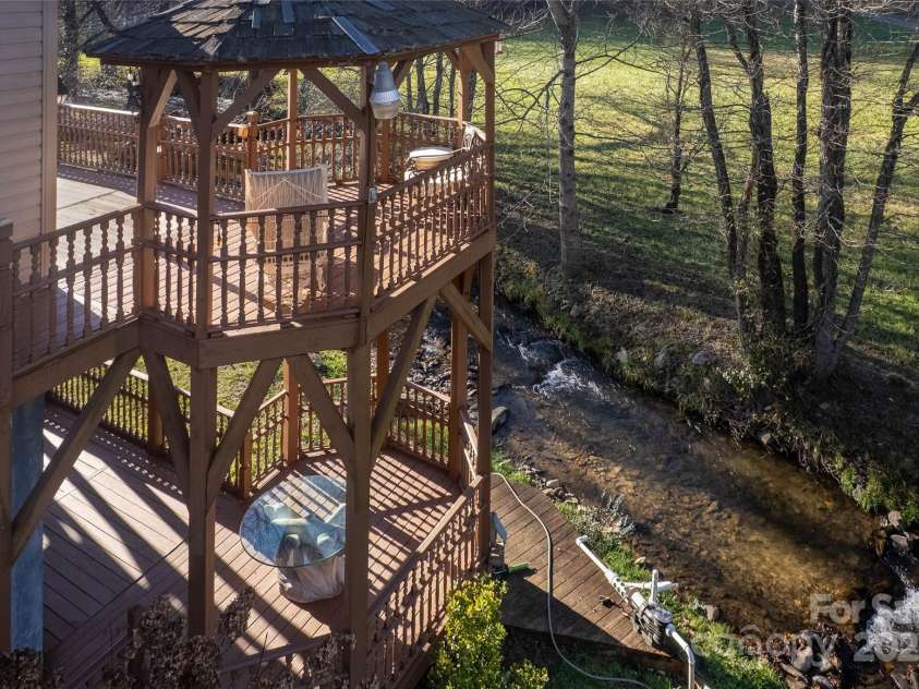 814 Barkers Creek Road, Whittier, NC 28789.  MLS# CAR4325826, YatesRealty ID 3350. 