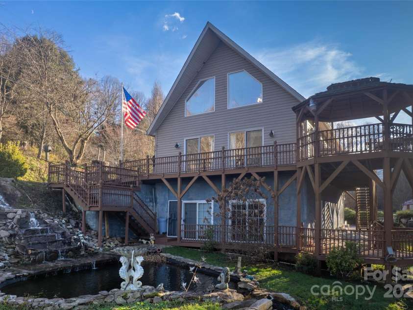 814 Barkers Creek Road, Whittier, NC 28789.  MLS# CAR4325826, YatesRealty ID 3350. 