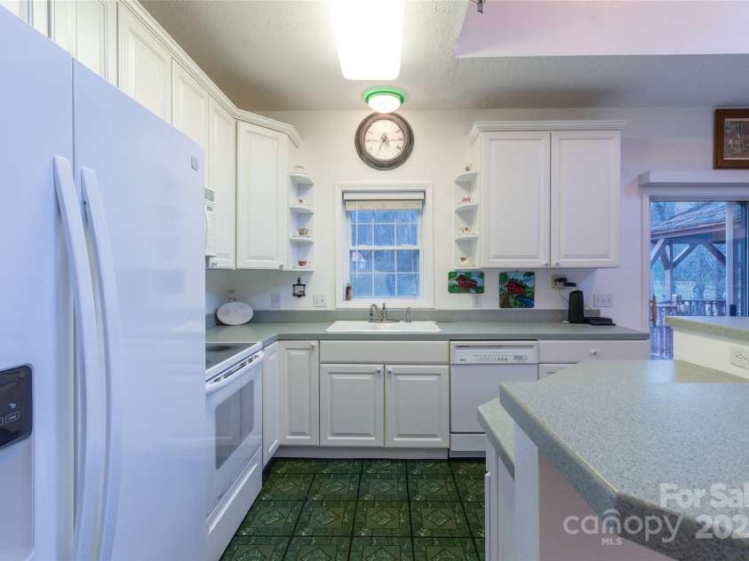 814 Barkers Creek Road, Whittier, NC 28789.  MLS# CAR4325826, YatesRealty ID 3350. 