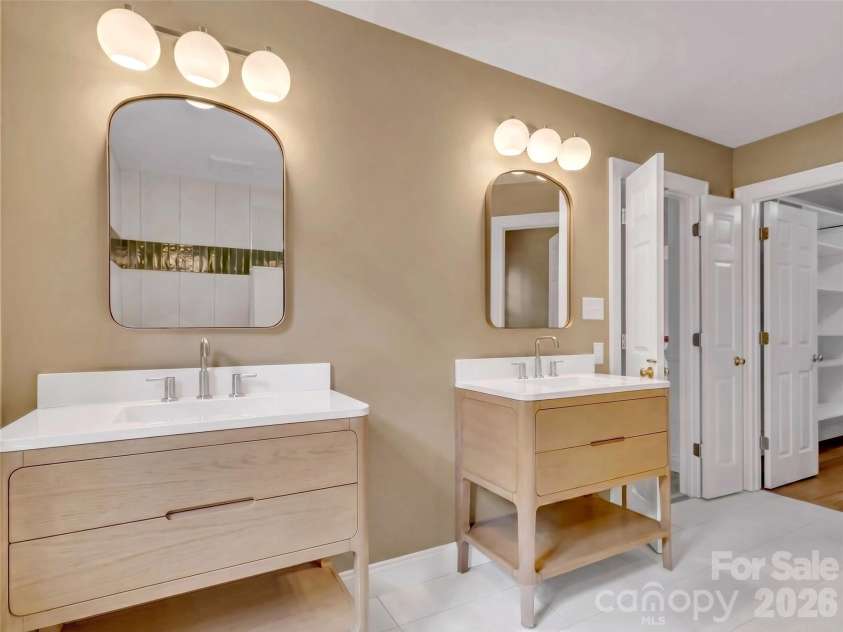 9 Hickory Ridge, Fletcher, NC 28732.  MLS# CAR4395833, YatesRealty ID 33500. New primary bath vanities and lights