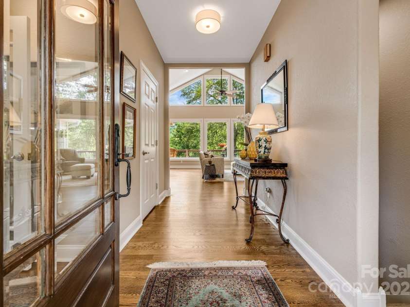 930 Sunlight Ridge Drive, Hendersonville, NC 28792.  MLS# CAR4281569, YatesRealty ID 33501. Bright Inviting Entry