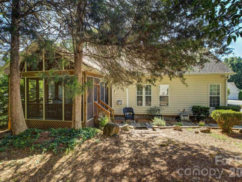 11611 Knightsdale Drive, Charlotte, NC 28277.  MLS# CAR4393388, YatesRealty ID 33502. View of the back of the home.