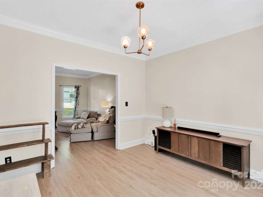 2725 Kirkholm Drive, Matthews, NC 28105.  MLS# CAR4280799, YatesRealty ID 33503. 