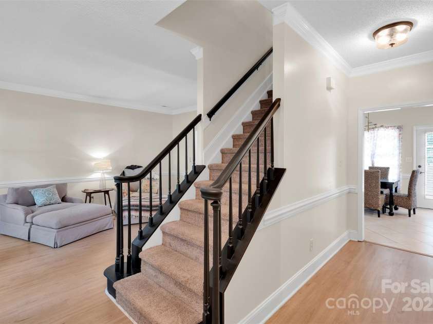 2725 Kirkholm Drive, Matthews, NC 28105.  MLS# CAR4280799, YatesRealty ID 33503. 