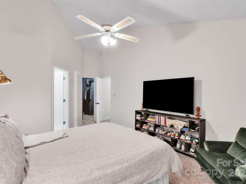 2725 Kirkholm Drive, Matthews, NC 28105.  MLS# CAR4280799, YatesRealty ID 33503. Primary bedroom