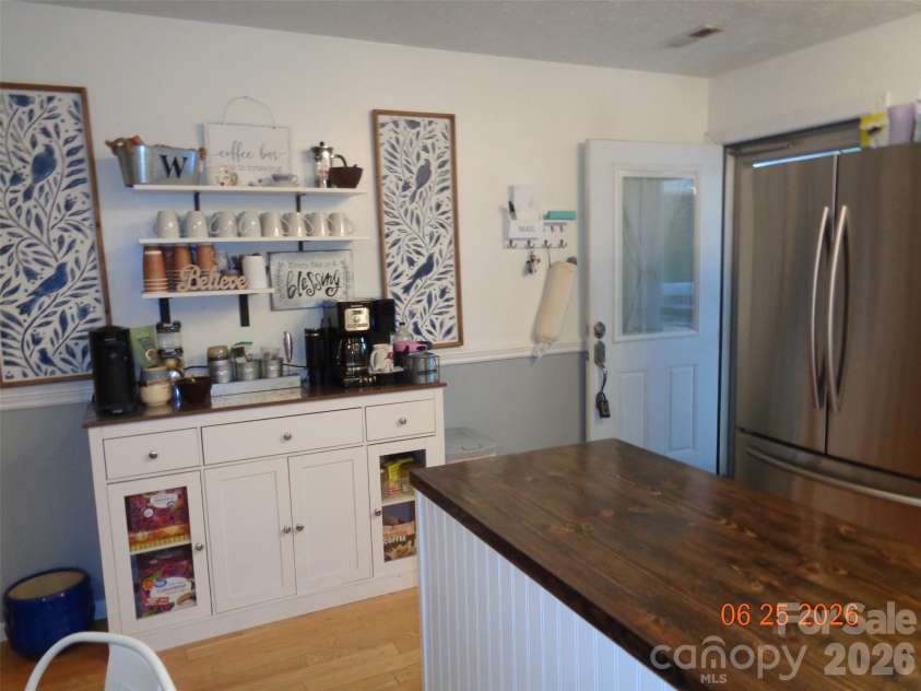 1702 Cajah Mountain Road, Hudson, NC 28638.  MLS# CAR4392643, YatesRealty ID 33505. Coffee bar