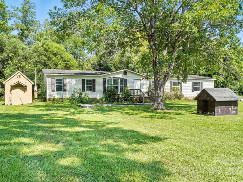 3165 Caratoke Highway, Currituck, NC 27929.  MLS# CAR4266858, YatesRealty ID 33505. 