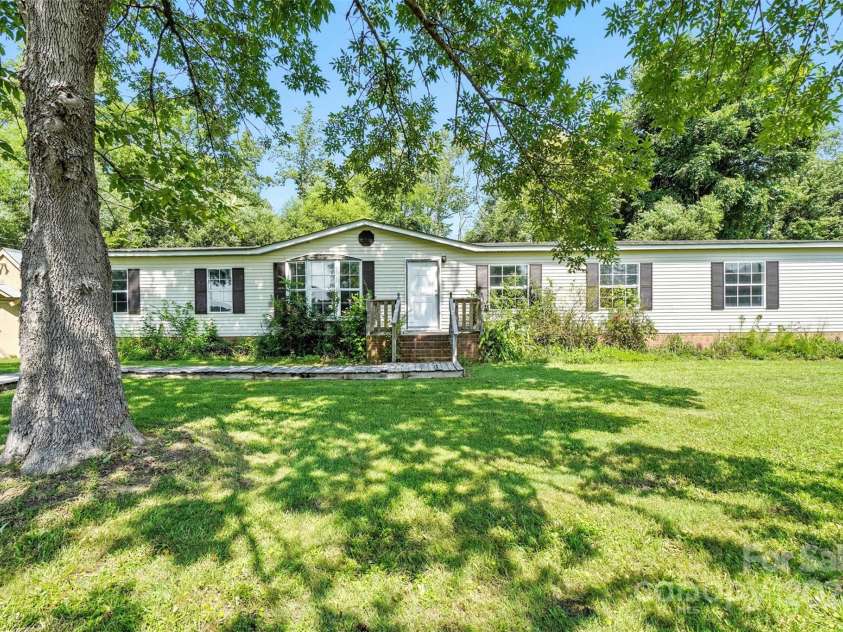 3165 Caratoke Highway, Currituck, NC 27929.  MLS# CAR4266858, YatesRealty ID 33505. 