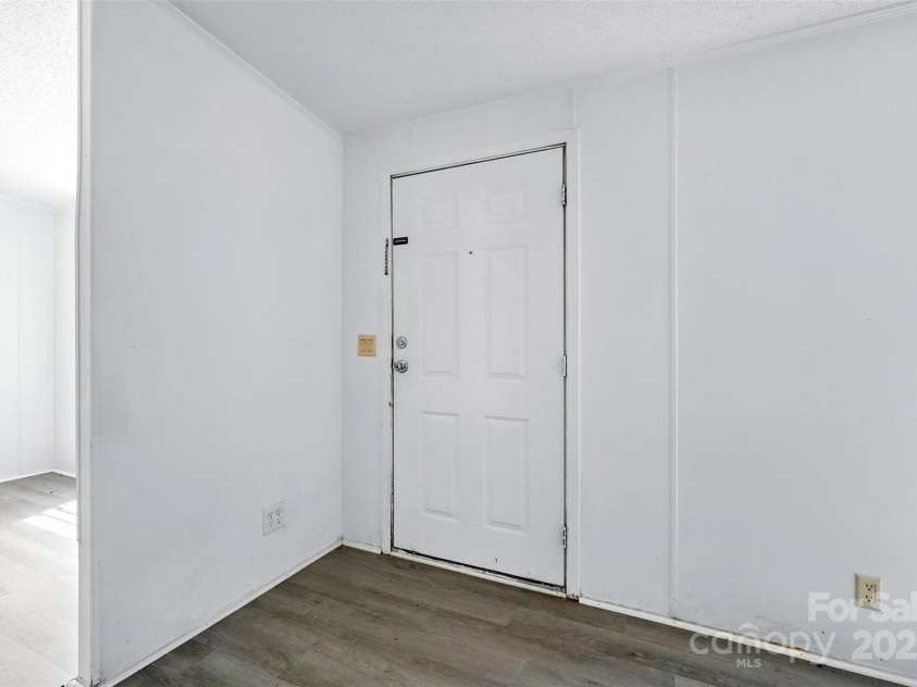 3165 Caratoke Highway, Currituck, NC 27929.  MLS# CAR4266858, YatesRealty ID 33505. 