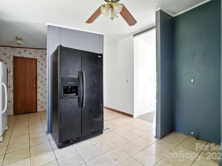 3165 Caratoke Highway, Currituck, NC 27929.  MLS# CAR4266858, YatesRealty ID 33505. 