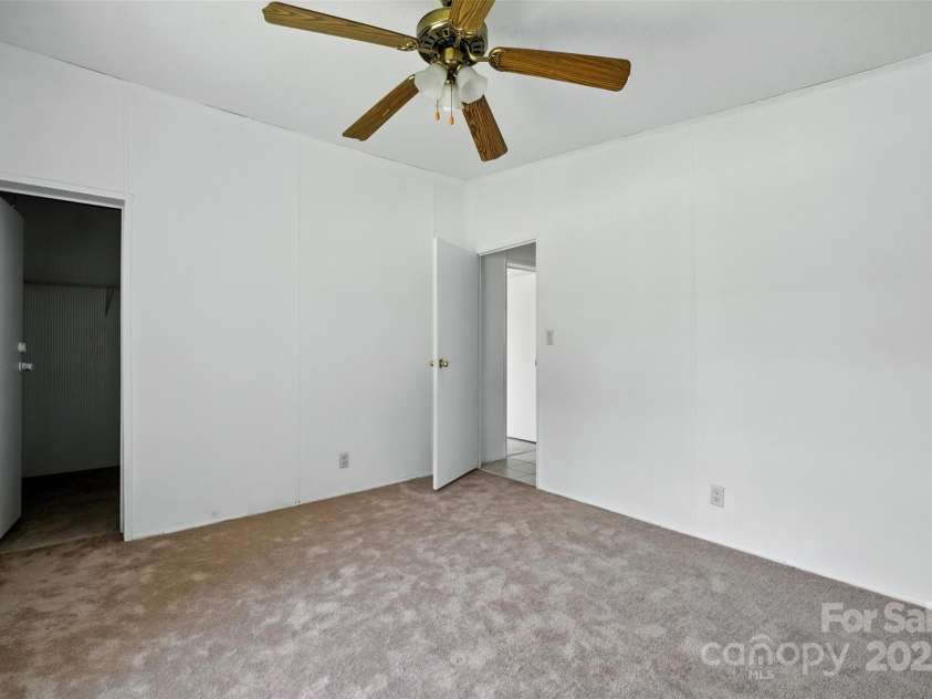 3165 Caratoke Highway, Currituck, NC 27929.  MLS# CAR4266858, YatesRealty ID 33505. 