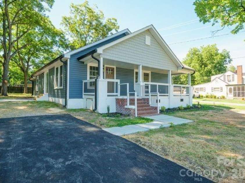 508 Plymouth Street, Kannapolis, NC 28083.  MLS# CAR4397068, YatesRealty ID 33506. Front View