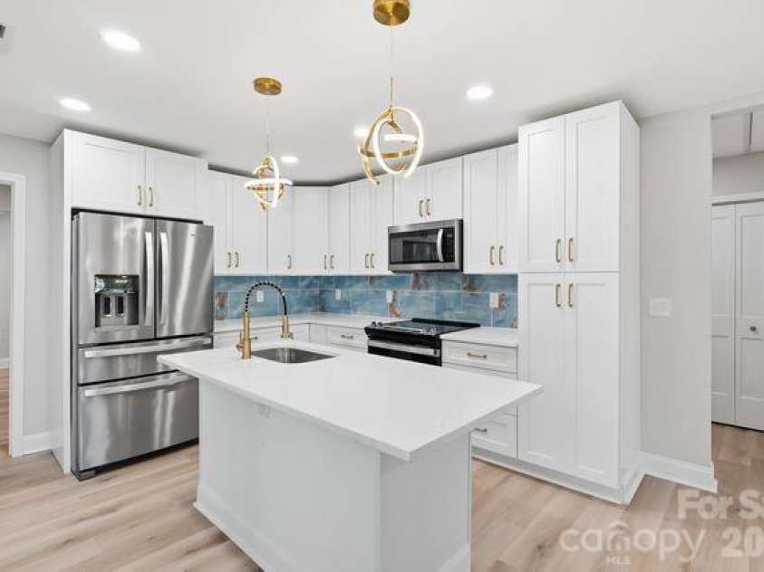 508 Plymouth Street, Kannapolis, NC 28083.  MLS# CAR4397068, YatesRealty ID 33506. Kitchen